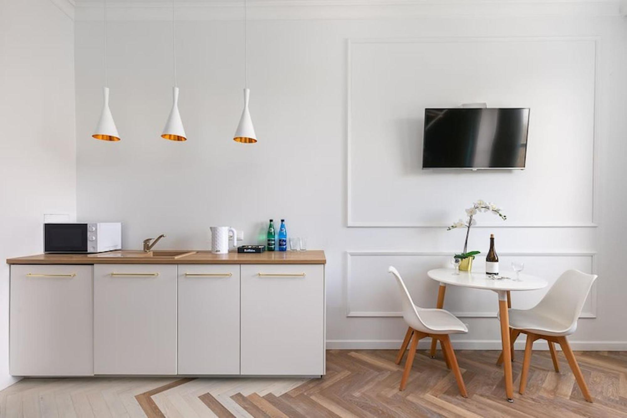 ורשה Gagarina 33 - Colorful Studio By Noclegi Renters מראה חיצוני תמונה